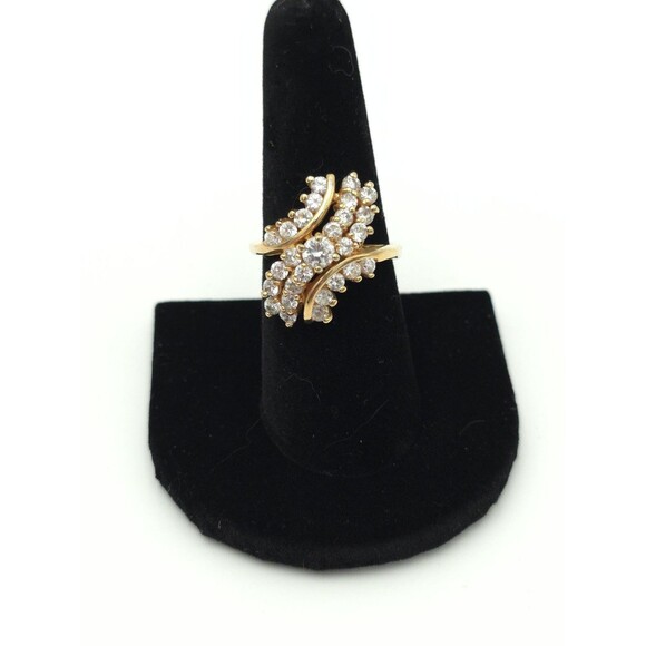 18K GP Gold Plated Ring 27 Clear Crystal Prong Set Rhinestones Size 8 - Picture 1 of 11